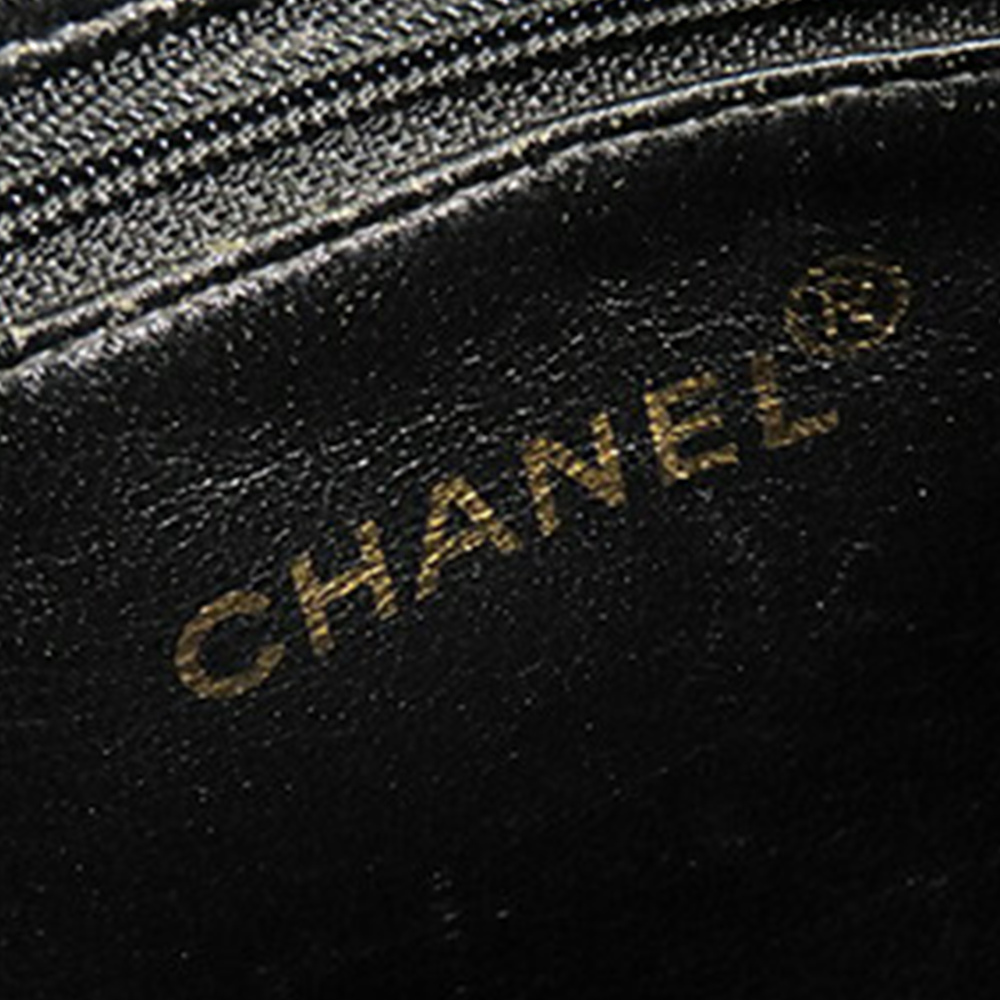 Pre-Loved Chanel Caviar Medallion Tote - Picture 5 of 12
